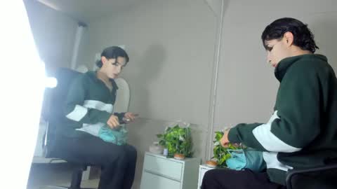 honey_hex_ online show from 05/19/26, 12:33