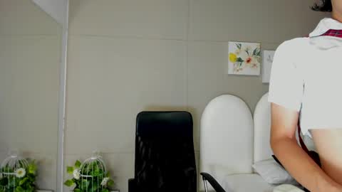 honey_hex_ online show from 06/01/26, 12:40