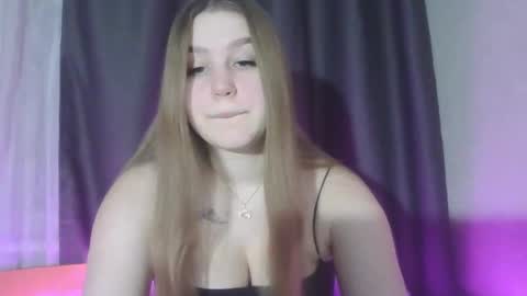 honey_lolaaa online show from 11/26/25, 03:13