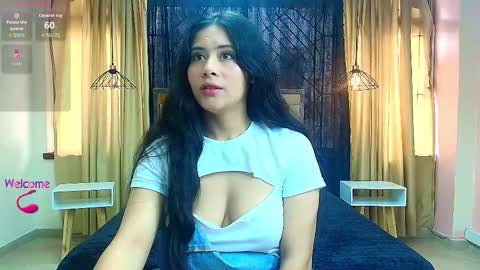 Snapshot of honey_love__ chatting on 09/15/25, 02:17 Honey Love online show from 09/15/25, 02:17