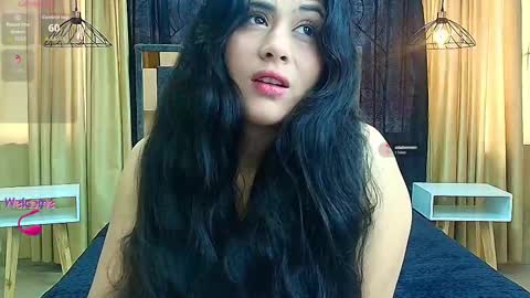 Snapshot of honey_love__ chatting on 09/16/25, 01:34 Honey Love online show from 09/16/25, 01:34