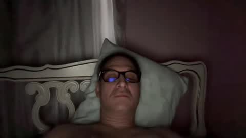 honey_man14 online show from 02/13/25, 08:45