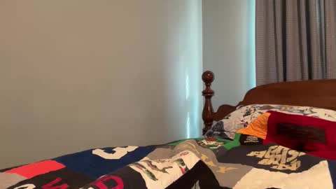 honey_man14 online show from 05/02/26, 12:43
