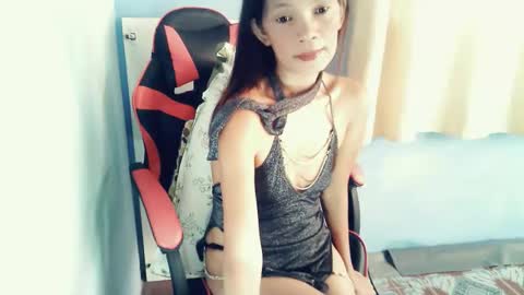 honey_mollyxx online show from 04/24/26, 11:51
