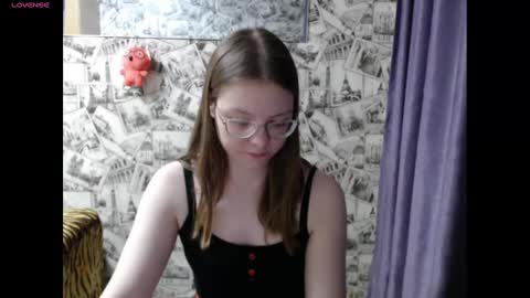 Lina online show from 12/22/24, 02:16