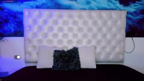 honey_moontsts online show from 05/21/26, 12:01