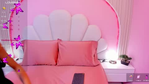 honey_sofii_ online show from 02/24/25, 03:33