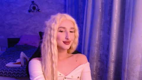 honey_sunset online show from 11/24/25, 09:47