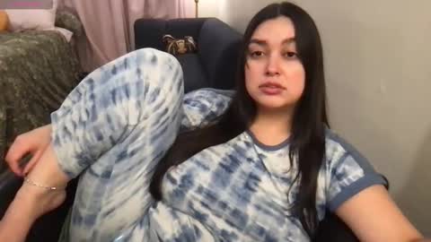 Tia online show from 01/13/26, 03:23