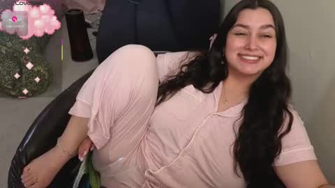 Tia online show from 04/19/26, 01:49