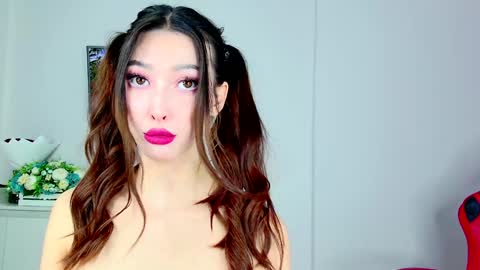 Snapshot of honey_yani chatting on 01/24/25, 09:47 yani online show from 01/24/25, 09:47