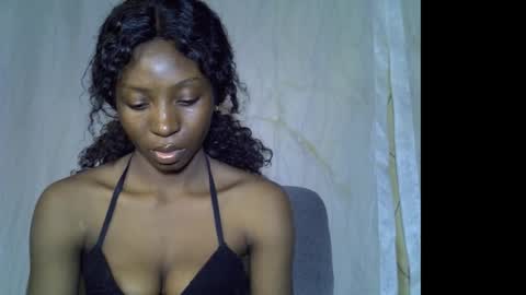 Snapshot of honeyari chatting on 02/26/26, 09:25 Nicki online show from 02/26/26, 09:25