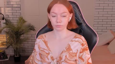 honeyautumn online show from 12/22/24, 12:07