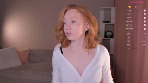 honeyautumn online show from 10/16/25, 11:39