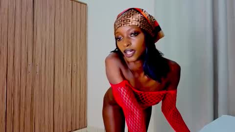 Snapshot of honeybloom_26 chatting on 02/03/26, 06:22 Keisha online show from 02/03/26, 06:22