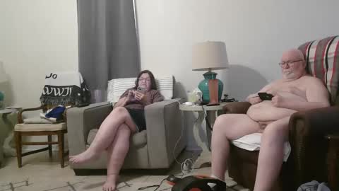 Snapshot of honeybuns344636 chatting on 12/20/24, 09:50 Honey online show from 12/20/24, 09:50