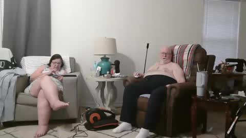 Snapshot of honeybuns344636 chatting on 01/18/25, 10:06 Honey online show from 01/18/25, 10:06