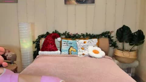 Snapshot of honeybuns_lizzy chatting on 01/07/26, 12:35 Lizzy online show from 01/07/26, 12:35