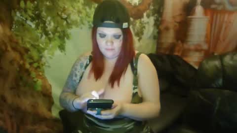 honeychambers online show from 10/21/25, 10:54