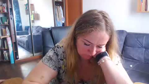 HoneydewMolly online show from 05/23/26, 11:25