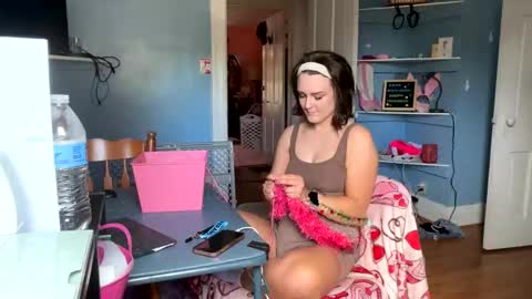 HoneyDrippinBunny online show from 04/26/26, 04:37