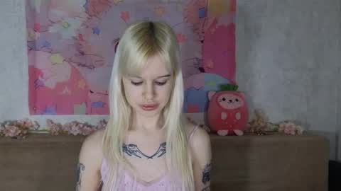 Lisa online show from 03/25/26, 04:51