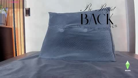 Sofia independent model online show from 11/06/25, 11:22