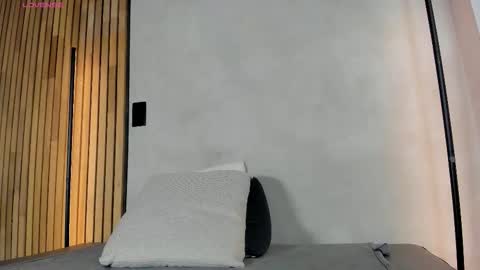 Snapshot of honeyhot69__ chatting on 01/14/26, 11:49 Sofia independent model online show from 01/14/26, 11:49