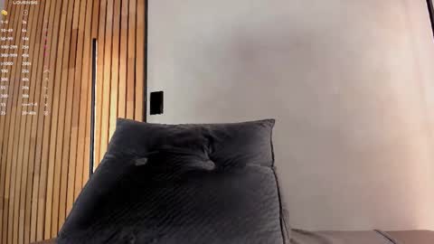 Snapshot of honeyhot69__ chatting on 01/19/26, 11:47 Sofia independent model online show from 01/19/26, 11:47