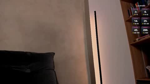 Snapshot of honeyhot69__ chatting on 02/12/26, 11:49 Sofia independent model online show from 02/12/26, 11:49