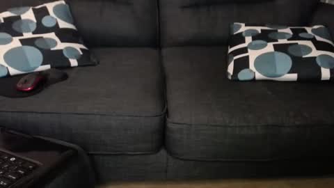 honeymaster290 online show from 10/17/25, 07:05