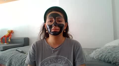 Mila K online show from 02/07/25, 07:49