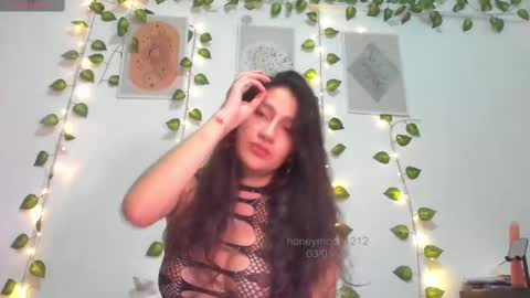 Mila K online show from 03/04/25, 01:01