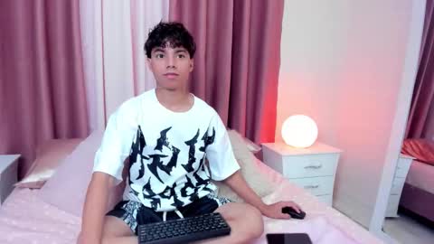 honeymoon_sariel online show from 10/20/25, 01:00