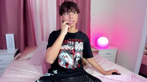 honeymoon_sariel online show from 11/24/25, 01:44