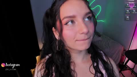       online show from 05/05/26, 11:35