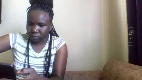 Honeymuny online show from 12/01/25, 08:08