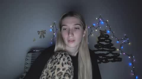 honeyveil online show from 01/05/26, 05:27