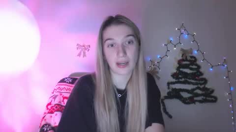 honeyveil online show from 02/02/26, 08:29