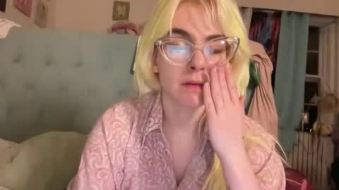 Emi Rose online show from 03/16/26, 05:44