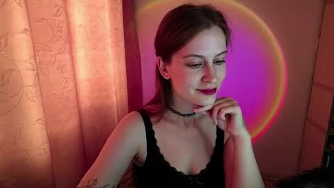 honeyy_bun online show from 05/06/26, 11:15