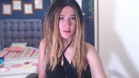 honeyy_sweett online show from 05/25/26, 02:12