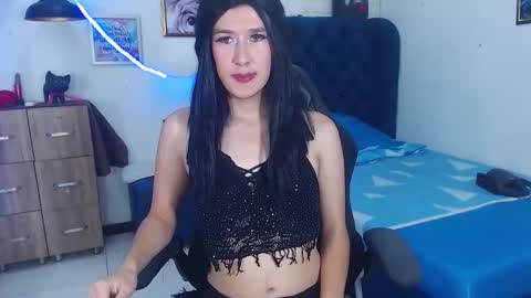 honeyy_sweett online show from 05/26/26, 04:08