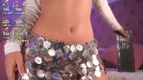 Honey Moon  Help me to reach 100 thumbs up online show from 01/12/26, 07:19