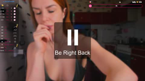 Snapshot of honeyyy_bunny chatting on 12/27/24, 02:01 the perfectgirl online show from 12/27/24, 02:01