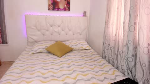 Snapshot of honney_bunny1 chatting on 01/31/25, 03:11 Andrea online show from 01/31/25, 03:11