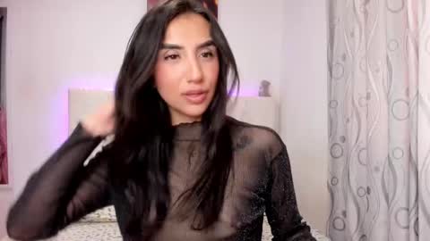 Snapshot of honney_bunny1 chatting on 02/11/25, 07:38 Andrea online show from 02/11/25, 07:38