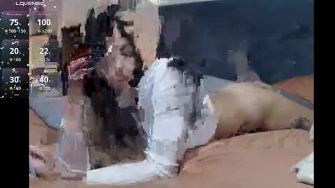 HoodHippy online show from 11/10/25, 05:50