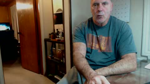 Snapshot of hoosierdadddy4u chatting on 03/12/25, 12:57 Jayson online show from 03/12/25, 12:57