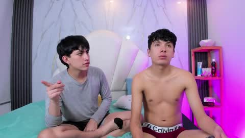 hoot_booys_ online show from 04/07/26, 08:42